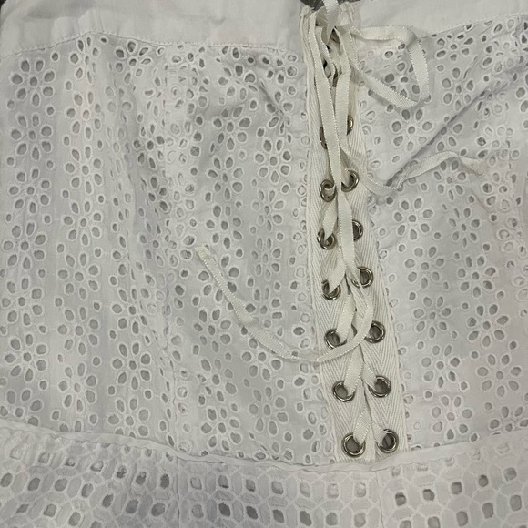 Kimchi Blue, Size L. White Lace Romper - Picture 2 of 7